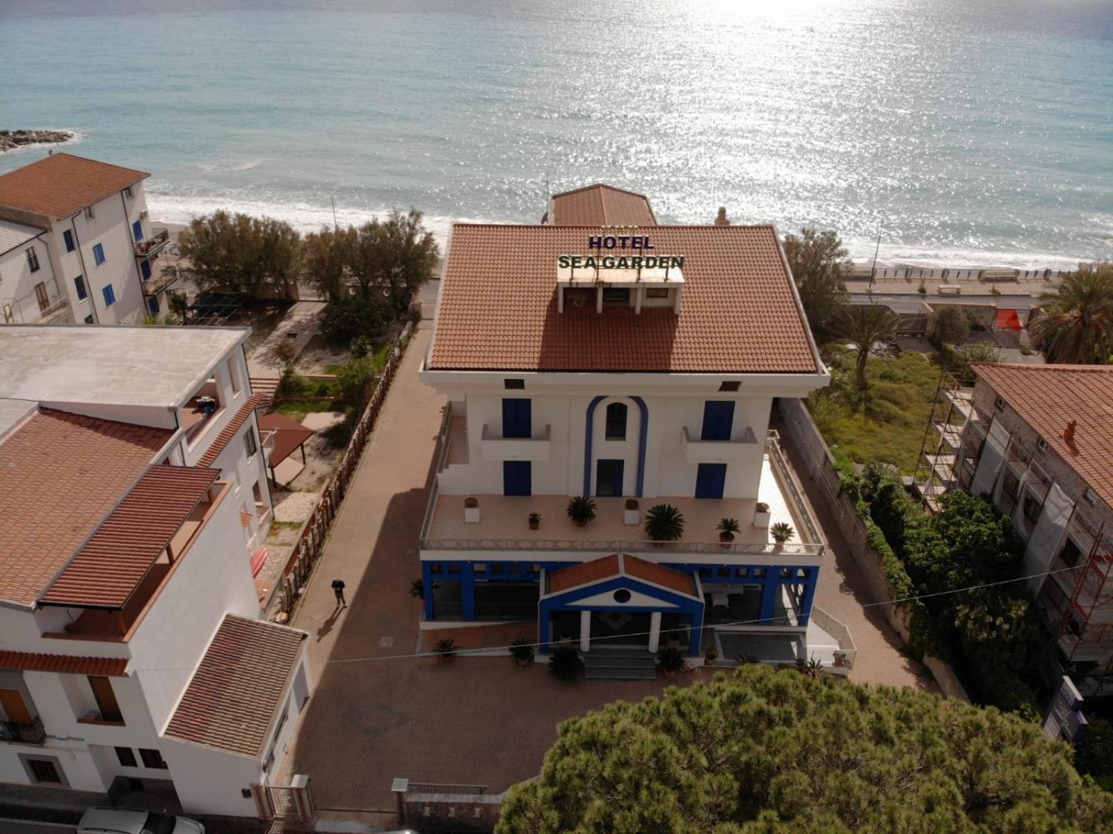 אקואפסה Sea Garden Hotel מראה חיצוני תמונה