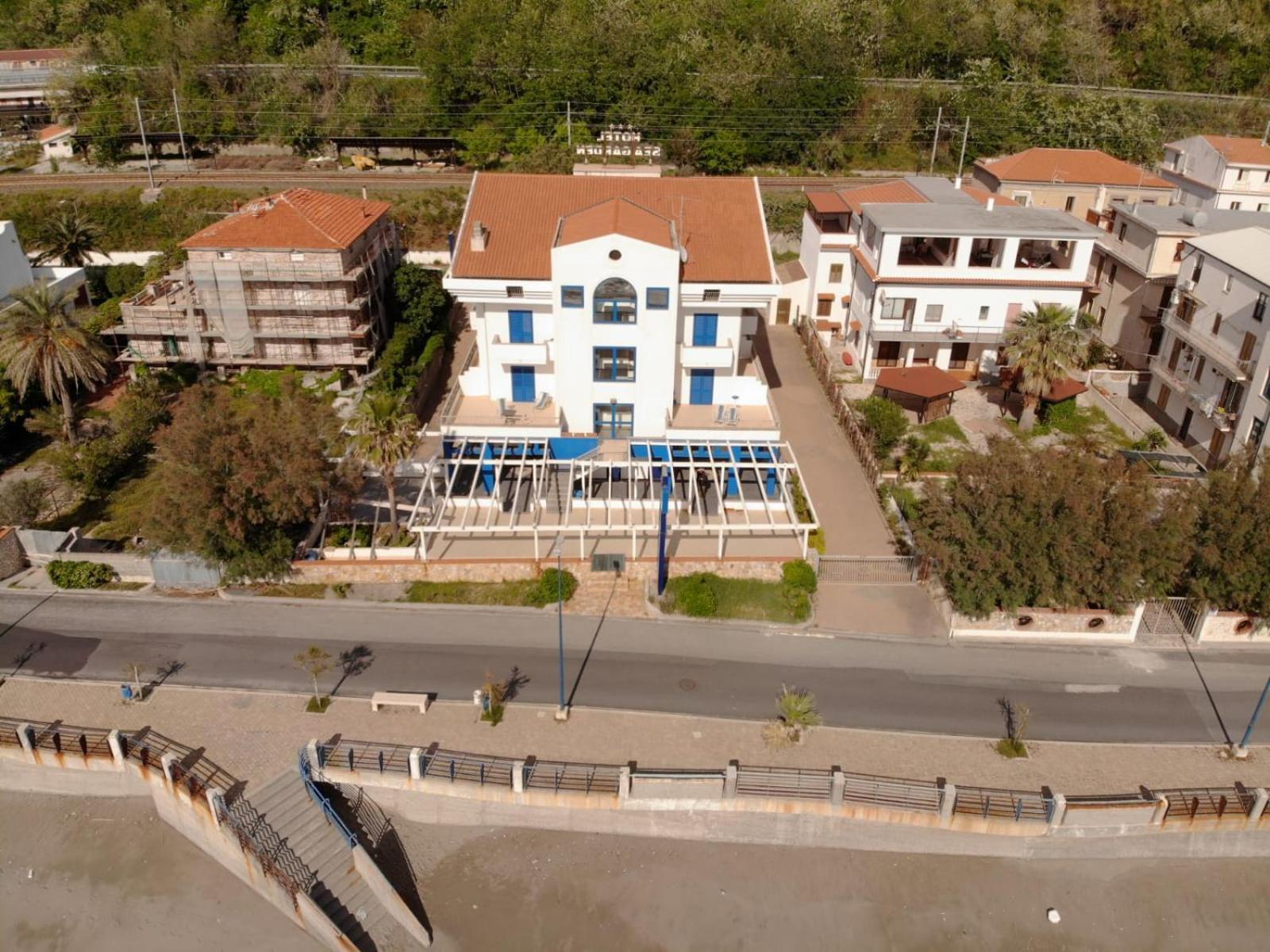 אקואפסה Sea Garden Hotel מראה חיצוני תמונה