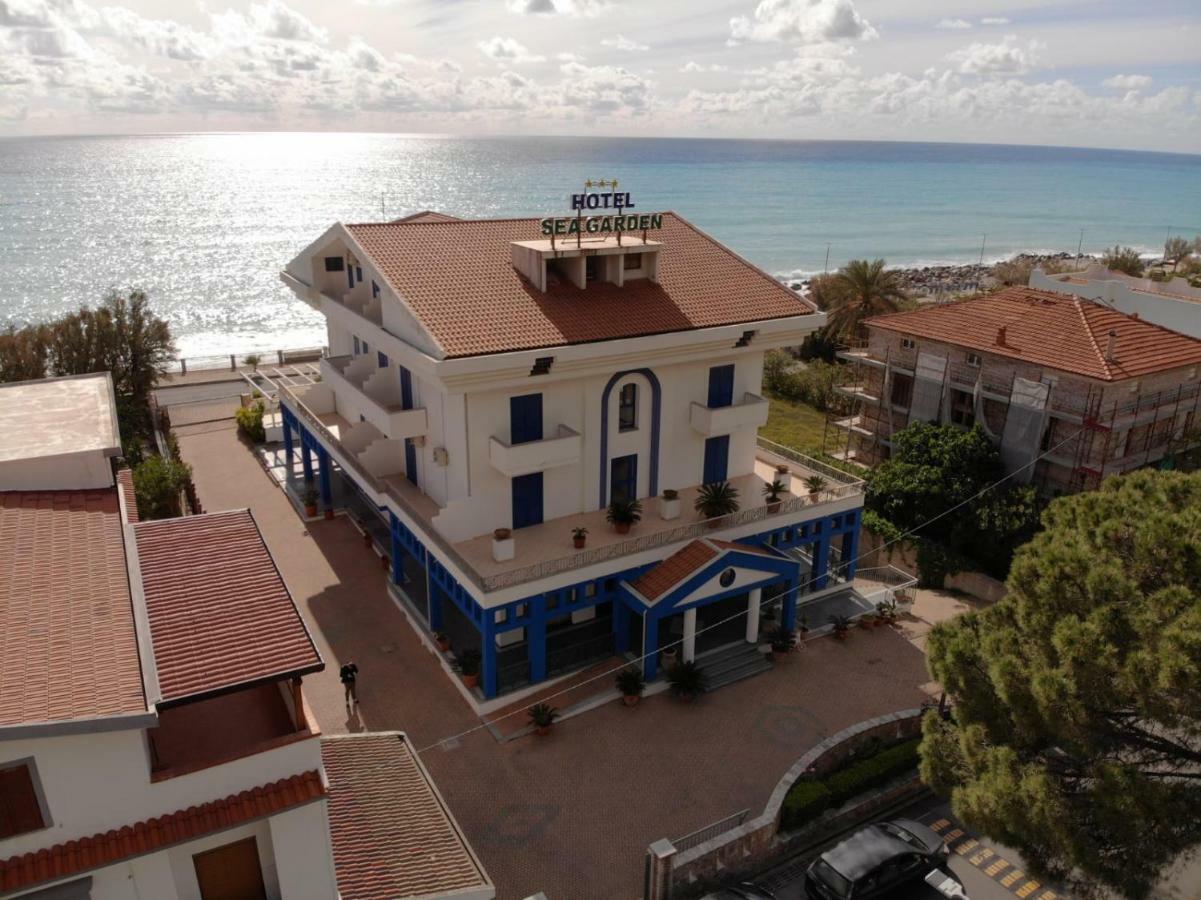 אקואפסה Sea Garden Hotel מראה חיצוני תמונה